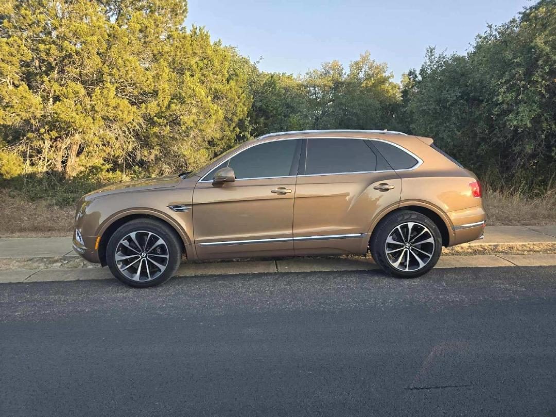 2017 Bentley Bentayga W12 Twin Turbo